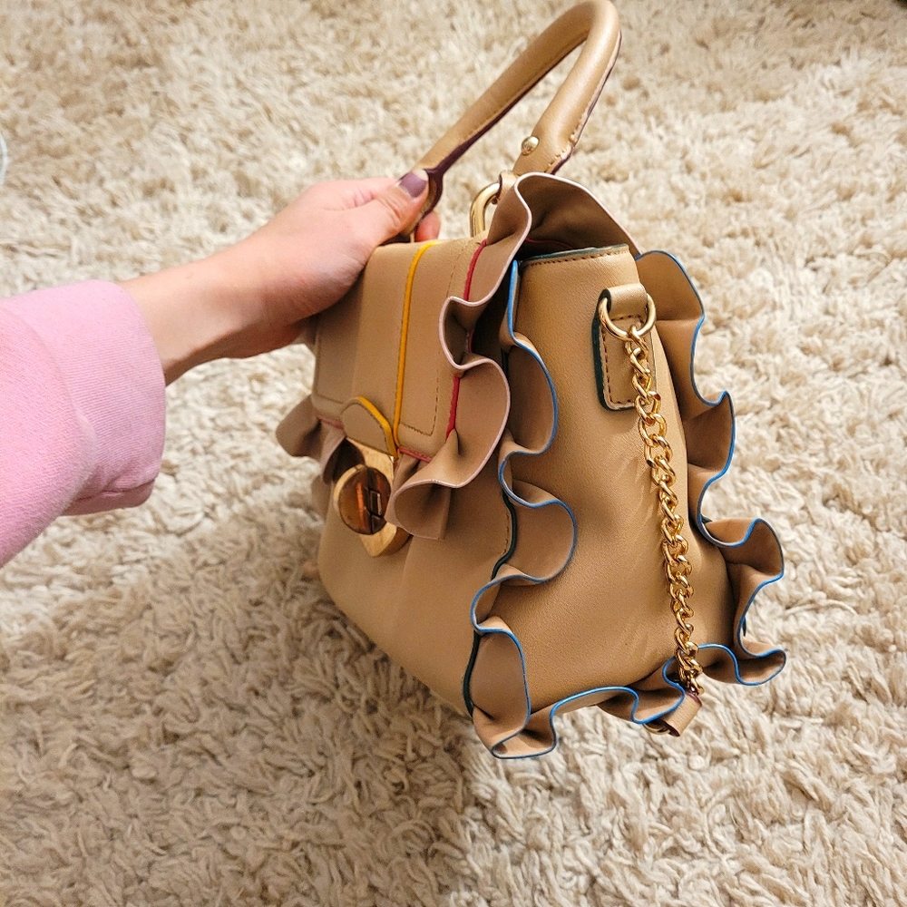 Unique Ruffles Crossbody Bag - Picture 2 of 4